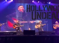 Watch Now – Hollywood Undead Unwrapped: An Acoustic Holiday Full Set + BTS